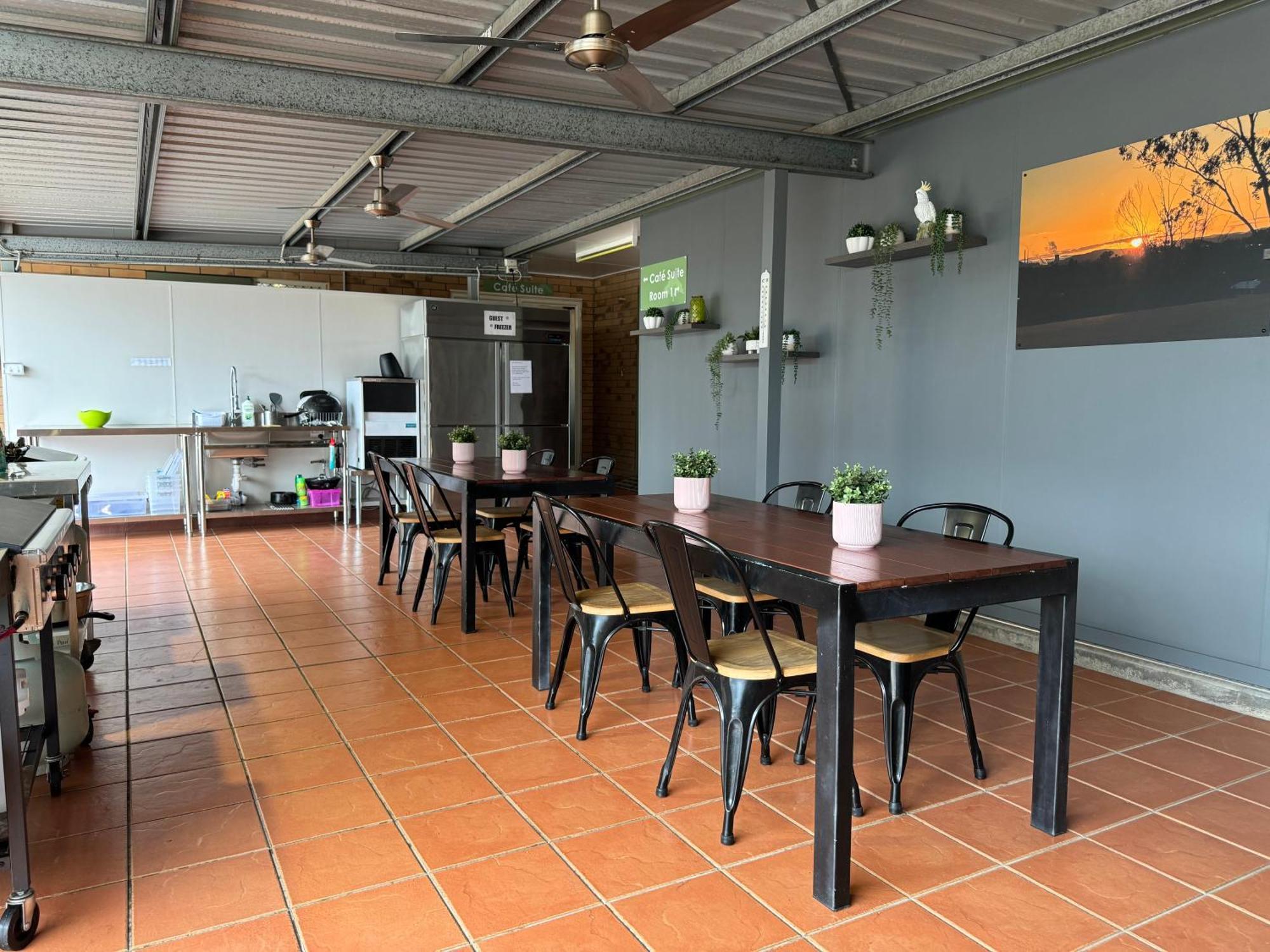 Raintree Motel Biloela Kültér fotó