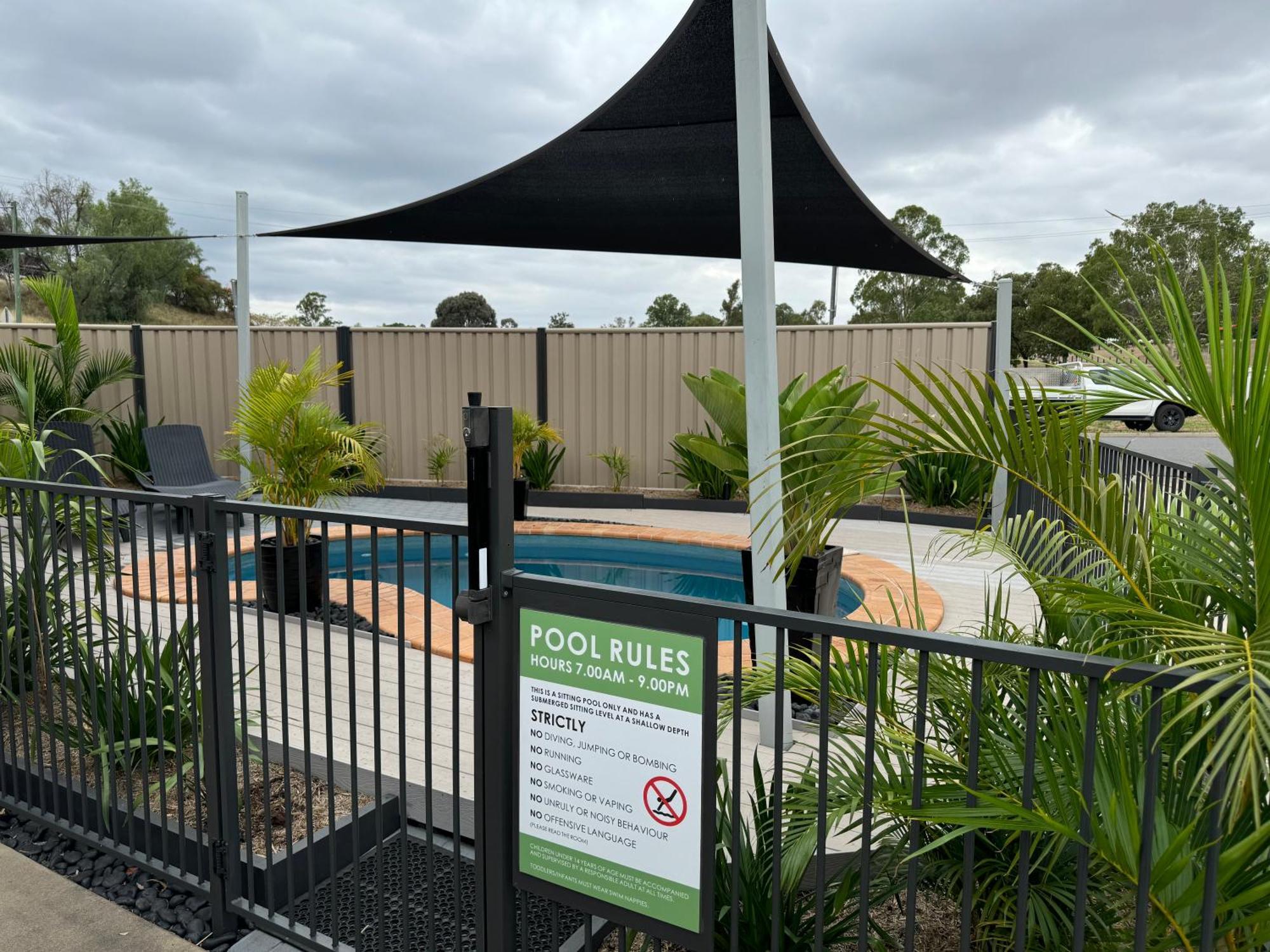 Raintree Motel Biloela Kültér fotó